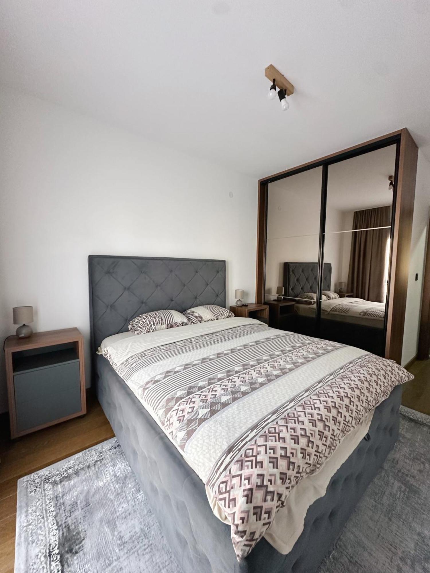 Apartman Hill Homes Mal